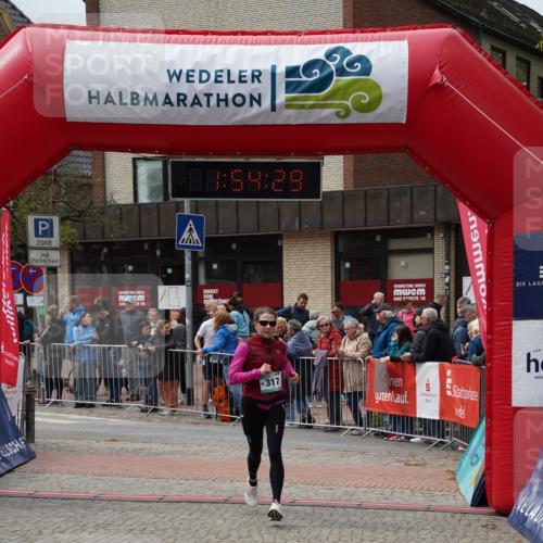 04.05.2025 - 8. Wedeler Halbmarathon Felixshl http://msf.ph/oto/7820079 04.05.2025 11:54:26 Ziel 317, 577, 1013 meine-sportfotos.de