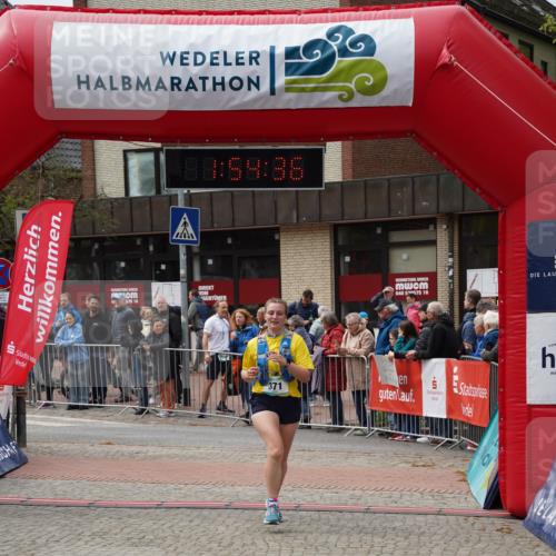 04.05.2025 - 8. Wedeler Halbmarathon Felixshl http://msf.ph/oto/7820089 04.05.2025 11:54:34 Ziel 371, 559 meine-sportfotos.de