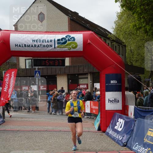 04.05.2025 - 8. Wedeler Halbmarathon Felixshl http://msf.ph/oto/7820091 04.05.2025 11:54:35 Ziel 371, 559 meine-sportfotos.de
