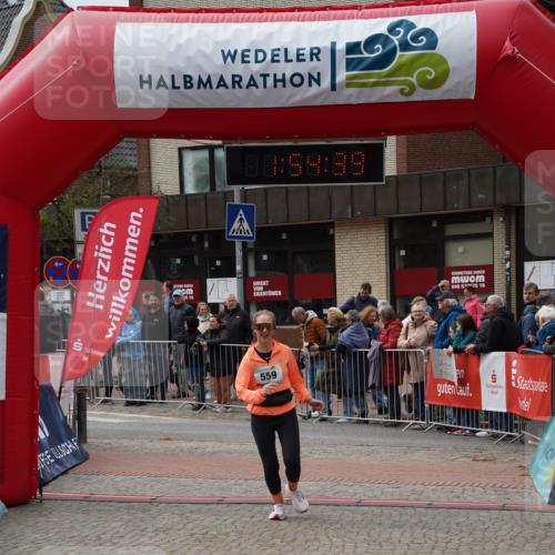 04.05.2025 - 8. Wedeler Halbmarathon Felixshl http://msf.ph/oto/7820095 04.05.2025 11:54:37 Ziel 371, 559 meine-sportfotos.de