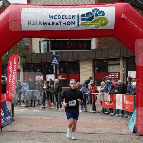 04.05.2025 - 8. Wedeler Halbmarathon Felixshl http://msf.ph/oto/7820105 04.05.2025 11:54:42 Ziel 559 meine-sportfotos.de