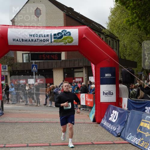 04.05.2025 - 8. Wedeler Halbmarathon Felixshl http://msf.ph/oto/7820110 04.05.2025 11:54:44 Ziel  meine-sportfotos.de