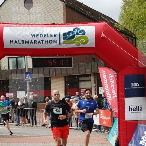 04.05.2025 - 8. Wedeler Halbmarathon Felixshl http://msf.ph/oto/7820136 04.05.2025 11:54:59 Ziel 240, 429, 719, 720, 873 meine-sportfotos.de