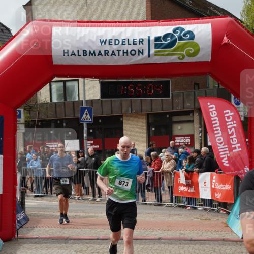04.05.2025 - 8. Wedeler Halbmarathon Felixshl http://msf.ph/oto/7820144 04.05.2025 11:55:02 Ziel 240, 381, 429, 438, 873 meine-sportfotos.de