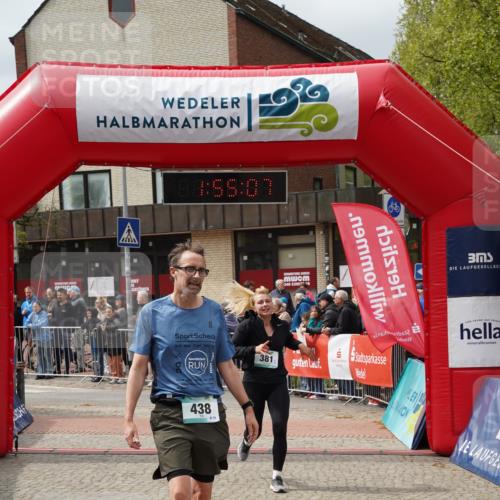 04.05.2025 - 8. Wedeler Halbmarathon Felixshl http://msf.ph/oto/7820153 04.05.2025 11:55:05 Ziel 240, 381, 429, 438, 842, 873 meine-sportfotos.de