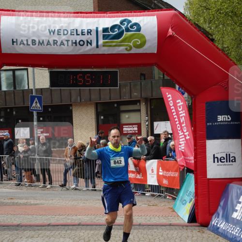 04.05.2025 - 8. Wedeler Halbmarathon Felixshl http://msf.ph/oto/7820162 04.05.2025 11:55:09 Ziel 381, 438, 842 meine-sportfotos.de