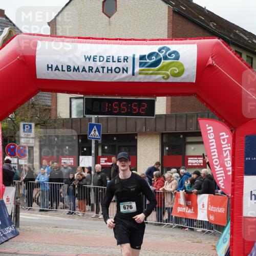 04.05.2025 - 8. Wedeler Halbmarathon Felixshl http://msf.ph/oto/7820187 04.05.2025 11:55:50 Ziel 1, 676 meine-sportfotos.de