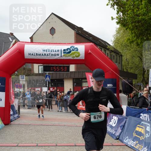 04.05.2025 - 8. Wedeler Halbmarathon Felixshl http://msf.ph/oto/7820193 04.05.2025 11:55:51 Ziel 1, 676 meine-sportfotos.de
