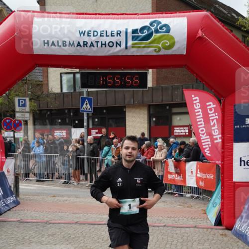 04.05.2025 - 8. Wedeler Halbmarathon Felixshl http://msf.ph/oto/7820200 04.05.2025 11:55:54 Ziel 1, 676 meine-sportfotos.de