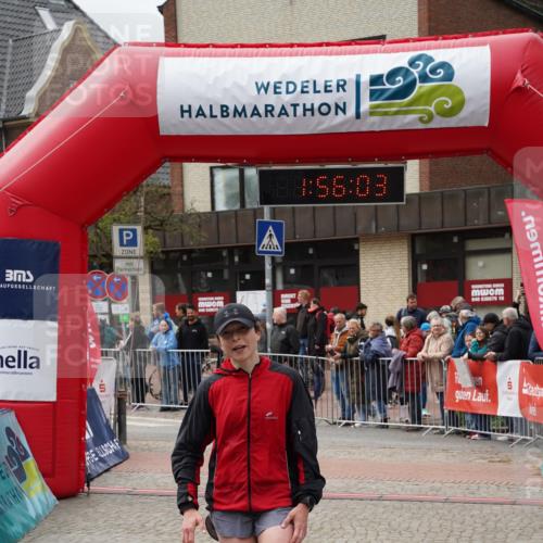 04.05.2025 - 8. Wedeler Halbmarathon Felixshl http://msf.ph/oto/7820210 04.05.2025 11:56:01 Ziel 403 meine-sportfotos.de