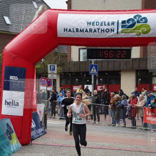 04.05.2025 - 8. Wedeler Halbmarathon Felixshl http://msf.ph/oto/7820215 04.05.2025 11:56:20 Ziel 989, 1149 meine-sportfotos.de