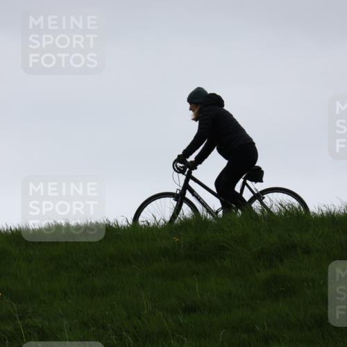 04.05.2025 - 8. Wedeler Halbmarathon Yannick Fuchs http://msf.ph/oto/7820221 04.05.2025 10:48:18 Laufen  meine-sportfotos.de
