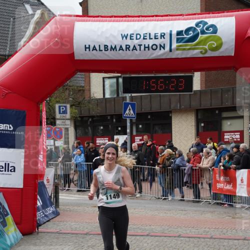04.05.2025 - 8. Wedeler Halbmarathon Felixshl http://msf.ph/oto/7820226 04.05.2025 11:56:21 Ziel 989, 1149 meine-sportfotos.de