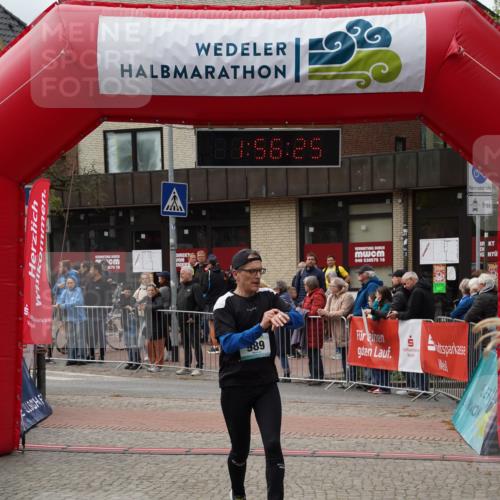04.05.2025 - 8. Wedeler Halbmarathon Felixshl http://msf.ph/oto/7820234 04.05.2025 11:56:22 Ziel 989, 1149 meine-sportfotos.de