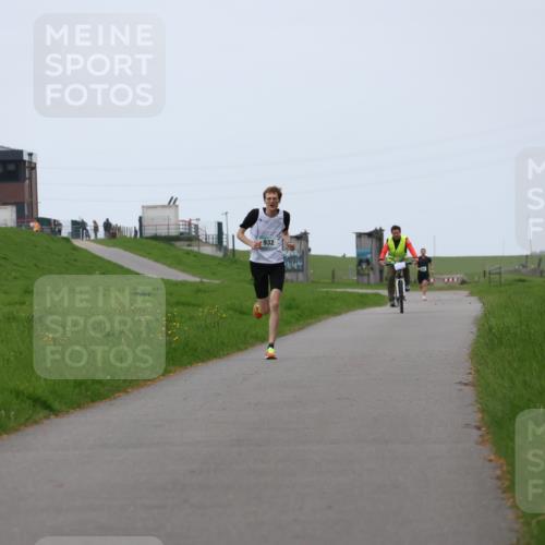 04.05.2025 - 8. Wedeler Halbmarathon Yannick Fuchs http://msf.ph/oto/7820243 04.05.2025 11:07:42 Laufen 932 meine-sportfotos.de