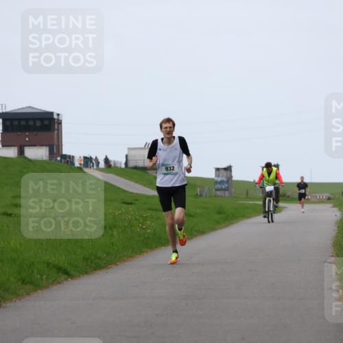 04.05.2025 - 8. Wedeler Halbmarathon Yannick Fuchs http://msf.ph/oto/7820245 04.05.2025 11:07:45 Laufen 932 meine-sportfotos.de