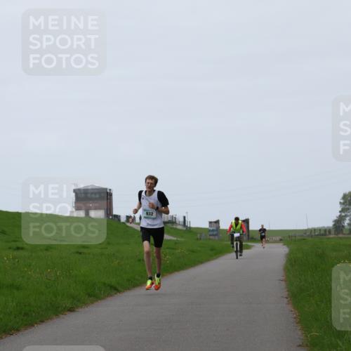 04.05.2025 - 8. Wedeler Halbmarathon Yannick Fuchs http://msf.ph/oto/7820257 04.05.2025 11:07:47 Laufen 932 meine-sportfotos.de