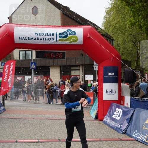 04.05.2025 - 8. Wedeler Halbmarathon Felixshl http://msf.ph/oto/7820258 04.05.2025 11:56:24 Ziel 989, 1149 meine-sportfotos.de