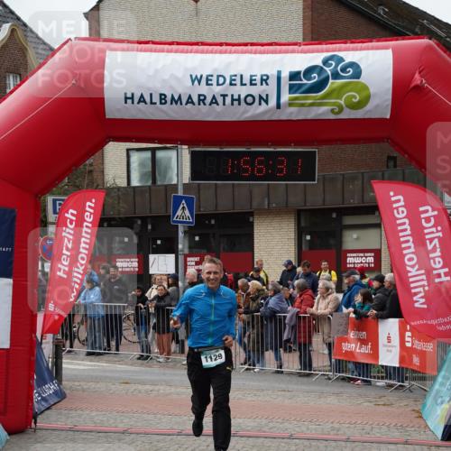 04.05.2025 - 8. Wedeler Halbmarathon Felixshl http://msf.ph/oto/7820267 04.05.2025 11:56:29 Ziel 1129 meine-sportfotos.de