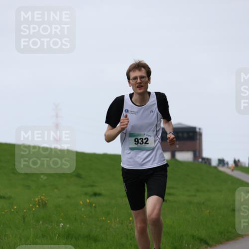 04.05.2025 - 8. Wedeler Halbmarathon Yannick Fuchs http://msf.ph/oto/7820276 04.05.2025 11:07:50 Laufen 115, 932 meine-sportfotos.de