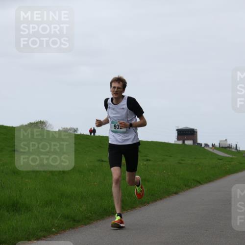 04.05.2025 - 8. Wedeler Halbmarathon Yannick Fuchs http://msf.ph/oto/7820284 04.05.2025 11:07:51 Laufen 937 meine-sportfotos.de