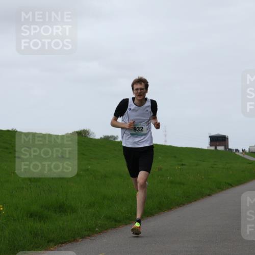 04.05.2025 - 8. Wedeler Halbmarathon Yannick Fuchs http://msf.ph/oto/7820291 04.05.2025 11:07:52 Laufen 932 meine-sportfotos.de