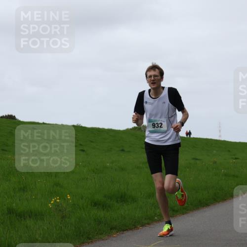 04.05.2025 - 8. Wedeler Halbmarathon Yannick Fuchs http://msf.ph/oto/7820303 04.05.2025 11:07:52 Laufen 115, 932 meine-sportfotos.de