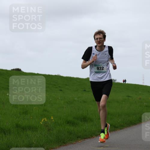 04.05.2025 - 8. Wedeler Halbmarathon Yannick Fuchs http://msf.ph/oto/7820307 04.05.2025 11:07:52 Laufen 115, 932 meine-sportfotos.de