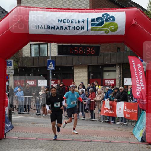 04.05.2025 - 8. Wedeler Halbmarathon Felixshl http://msf.ph/oto/7820311 04.05.2025 11:56:34 Ziel 951, 994, 1056, 1129 meine-sportfotos.de