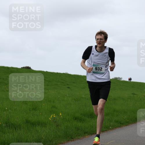 04.05.2025 - 8. Wedeler Halbmarathon Yannick Fuchs http://msf.ph/oto/7820313 04.05.2025 11:07:53 Laufen 115, 932 meine-sportfotos.de