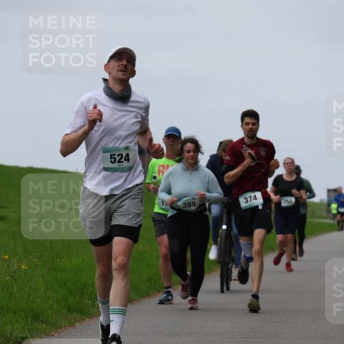 04.05.2025 - 8. Wedeler Halbmarathon Yannick Fuchs http://msf.ph/oto/7820327 04.05.2025 11:27:30 Laufen  meine-sportfotos.de