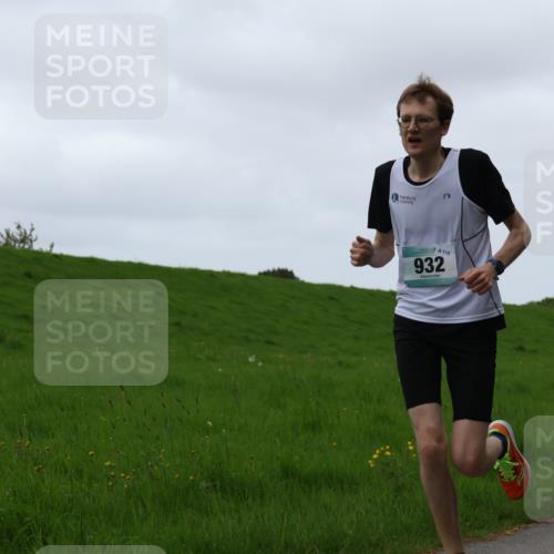 04.05.2025 - 8. Wedeler Halbmarathon Yannick Fuchs http://msf.ph/oto/7820328 04.05.2025 11:07:53 Laufen 115, 932 meine-sportfotos.de