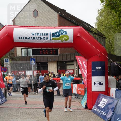 04.05.2025 - 8. Wedeler Halbmarathon Felixshl http://msf.ph/oto/7820346 04.05.2025 11:56:35 Ziel 723, 951, 994, 1056, 1129 meine-sportfotos.de