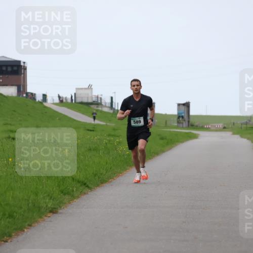 04.05.2025 - 8. Wedeler Halbmarathon Yannick Fuchs http://msf.ph/oto/7820361 04.05.2025 11:08:11 Laufen 589 meine-sportfotos.de
