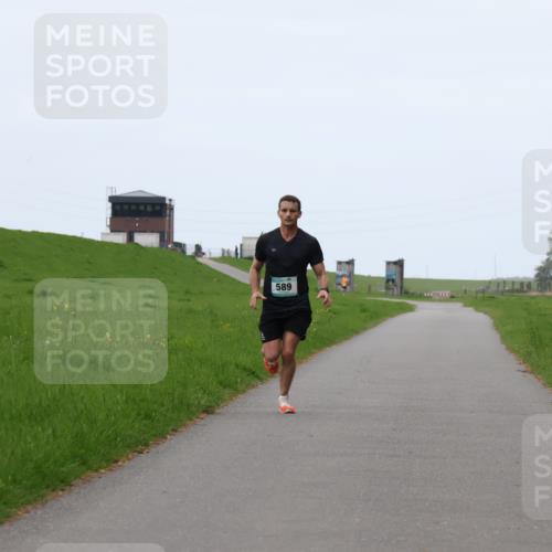 04.05.2025 - 8. Wedeler Halbmarathon Yannick Fuchs http://msf.ph/oto/7820382 04.05.2025 11:08:14 Laufen 589 meine-sportfotos.de