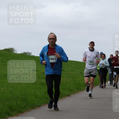 04.05.2025 - 8. Wedeler Halbmarathon Yannick Fuchs http://msf.ph/oto/7820416 04.05.2025 11:27:29 Laufen 1051, 524, 389, 374 meine-sportfotos.de