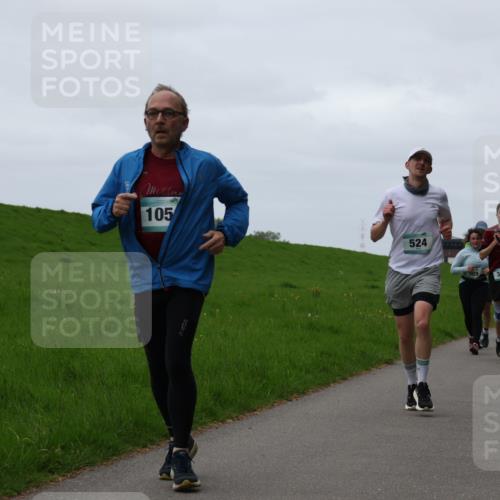 04.05.2025 - 8. Wedeler Halbmarathon Yannick Fuchs http://msf.ph/oto/7820453 04.05.2025 11:27:31 Laufen 105, 524, 389, 374 meine-sportfotos.de