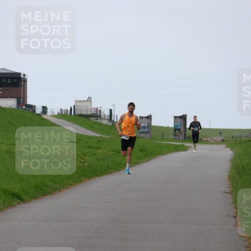 04.05.2025 - 8. Wedeler Halbmarathon Yannick Fuchs http://msf.ph/oto/7820487 04.05.2025 11:08:58 Laufen 1184 meine-sportfotos.de