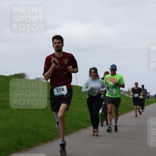 04.05.2025 - 8. Wedeler Halbmarathon Yannick Fuchs http://msf.ph/oto/7820489 04.05.2025 11:27:34 Laufen 30, 10, 374, 389, 191 meine-sportfotos.de