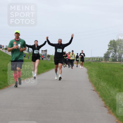 04.05.2025 - 8. Wedeler Halbmarathon Yannick Fuchs http://msf.ph/oto/7820494 04.05.2025 11:50:51 Laufen 44 meine-sportfotos.de