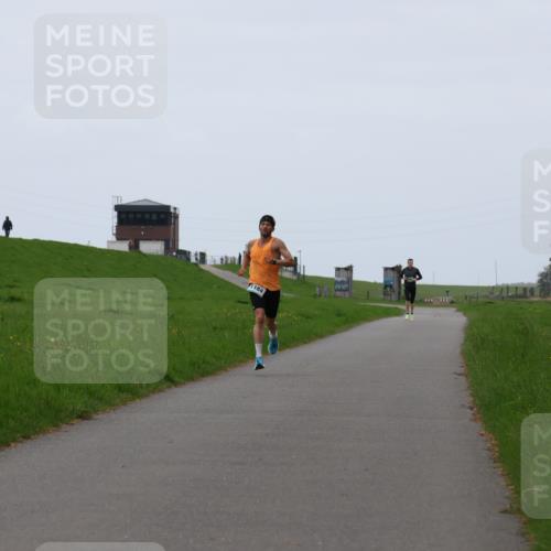04.05.2025 - 8. Wedeler Halbmarathon Yannick Fuchs http://msf.ph/oto/7820532 04.05.2025 11:09:02 Laufen  meine-sportfotos.de
