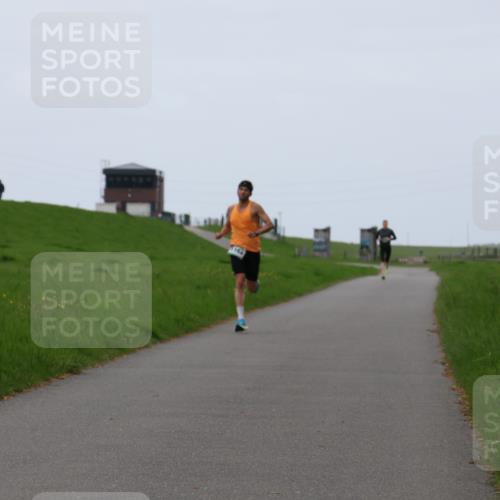 04.05.2025 - 8. Wedeler Halbmarathon Yannick Fuchs http://msf.ph/oto/7820539 04.05.2025 11:09:02 Laufen  meine-sportfotos.de