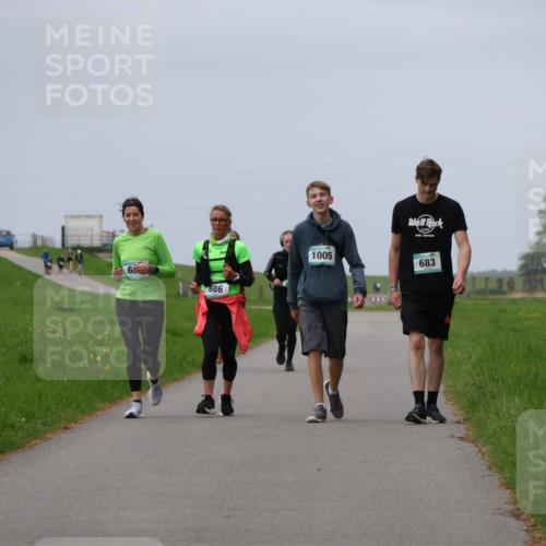 04.05.2025 - 8. Wedeler Halbmarathon Yannick Fuchs http://msf.ph/oto/7820577 04.05.2025 12:04:47 Laufen 60, 686, 1005, 683 meine-sportfotos.de