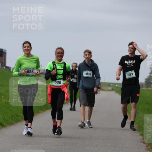 04.05.2025 - 8. Wedeler Halbmarathon Yannick Fuchs http://msf.ph/oto/7820599 04.05.2025 12:04:53 Laufen 688, 686, 1005, 683 meine-sportfotos.de