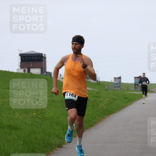 04.05.2025 - 8. Wedeler Halbmarathon Yannick Fuchs http://msf.ph/oto/7820601 04.05.2025 11:09:06 Laufen 1184 meine-sportfotos.de