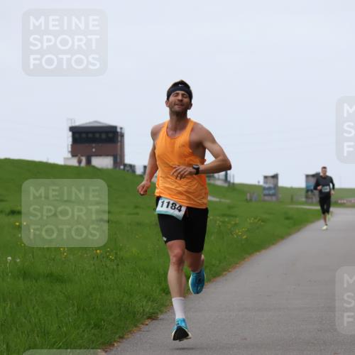 04.05.2025 - 8. Wedeler Halbmarathon Yannick Fuchs http://msf.ph/oto/7820610 04.05.2025 11:09:06 Laufen 1184 meine-sportfotos.de