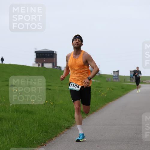 04.05.2025 - 8. Wedeler Halbmarathon Yannick Fuchs http://msf.ph/oto/7820615 04.05.2025 11:09:06 Laufen 1184 meine-sportfotos.de