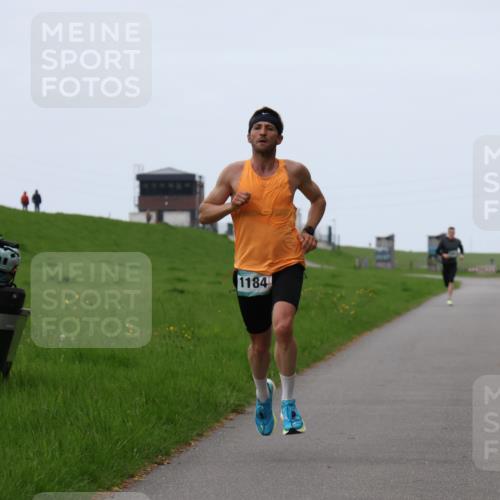 04.05.2025 - 8. Wedeler Halbmarathon Yannick Fuchs http://msf.ph/oto/7820632 04.05.2025 11:09:07 Laufen 1184 meine-sportfotos.de