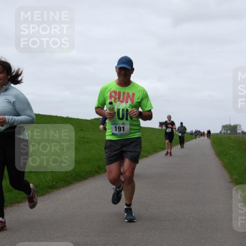 04.05.2025 - 8. Wedeler Halbmarathon Yannick Fuchs http://msf.ph/oto/7820637 04.05.2025 11:27:38 Laufen 38, 191 meine-sportfotos.de
