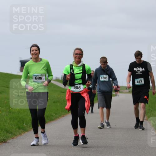 04.05.2025 - 8. Wedeler Halbmarathon Yannick Fuchs http://msf.ph/oto/7820638 04.05.2025 12:04:55 Laufen 688, 686, 1005, 683 meine-sportfotos.de